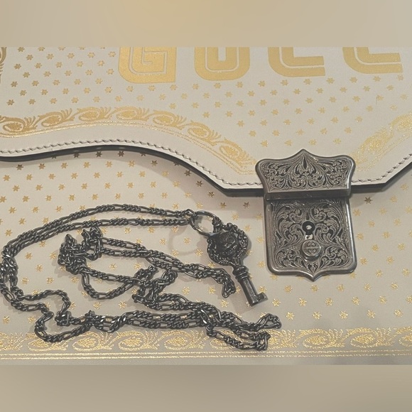 EUC Gucci X Sega Collaboration Star Printed Clutch - Picture 5 of 13